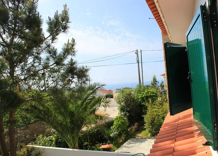 Charming House In With Fireplace * ナザレ