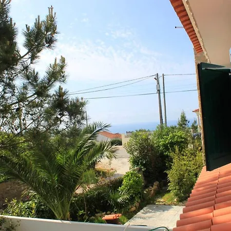 Charming House In With Fireplace * Nazaré