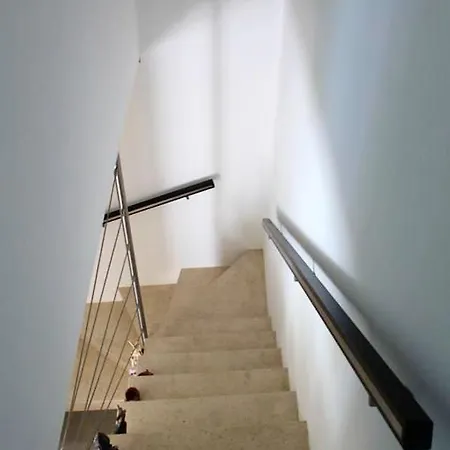 بيت للعطل Charming House In With Fireplace