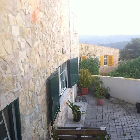 Dom wakacyjny Charming House In With Fireplace *