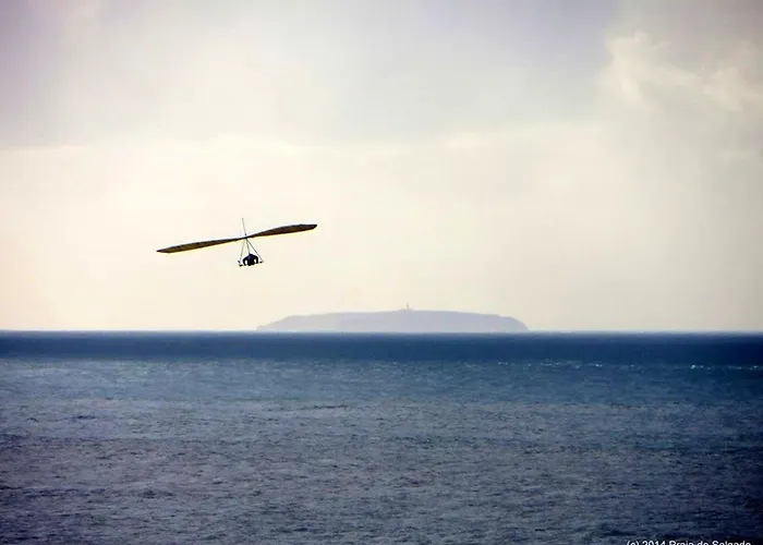 Charming House In With Fireplace * Назаре