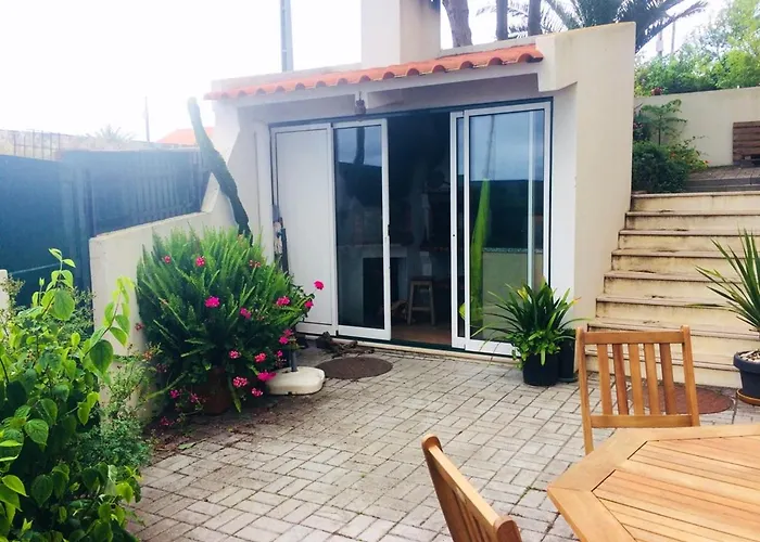 Charming House In With Fireplace * Назаре